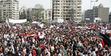 Protester krävde slut på Hosni Mubaraks styre i Egypten ²