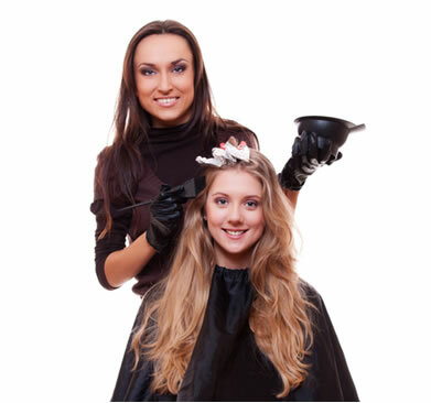 Cerca un professionista specializzato per tingere i tuoi capelli in sicurezza