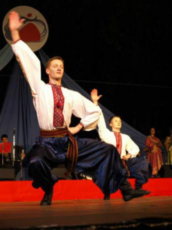 Славянски танц