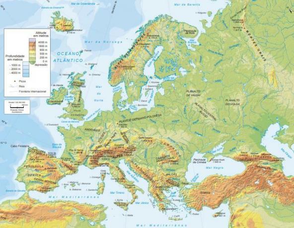 Avrupa'nın fiziki haritası. Kaynak: IBGE