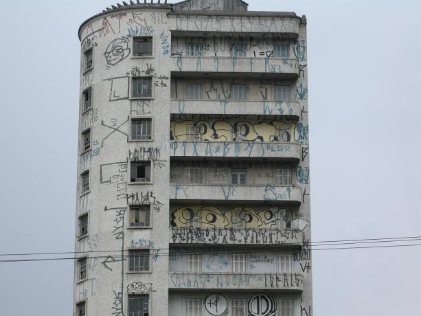 Graffiti-Gebäude