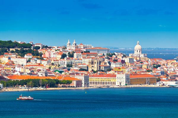 Lisbon was a major commercial center in the 15th century. From there hundreds of ships departed during the Great Navigations.