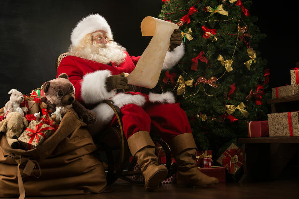 Тренутни облик Деда Мраза резултат је рекламне кампање за Цоца-Цолу.