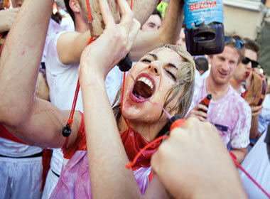 Drinking is one of the practices of the Festa de Fermín