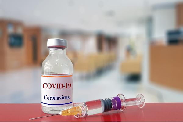 לאחרונה הועלו השערות כי מקרה של מיאליטיס רוחבית יכול להיות אחראי להפסקת הבדיקות באמצעות חיסון נגד COVID-19.