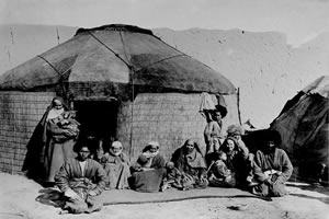Gruppo contemporaneo di nomadi dall'Afghanistan