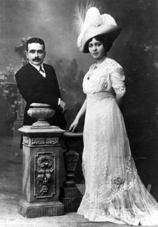 In 1911, Vargas married Darcy Sarmanho, the daughter of a rancher from Rio Grande do Sul. [1]