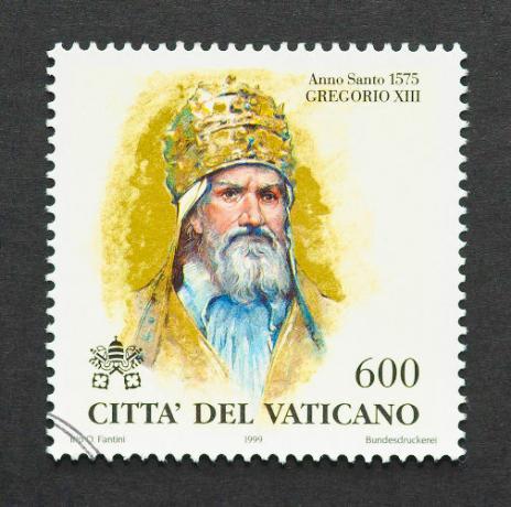 16. yüzyılda Papa Gregory XIII, Gregoryen takvimini yarattı ve 1 Ocak'ı yılın ilk günü yaptı.[1]