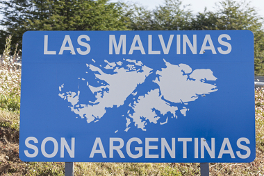 Argentina claims the territory of the Malvinas