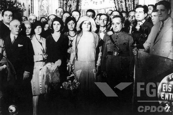 Getúlio Vargas på Palácio do Catete (presidentpalasset) etter suksessen med 1930-revolusjonen. ***