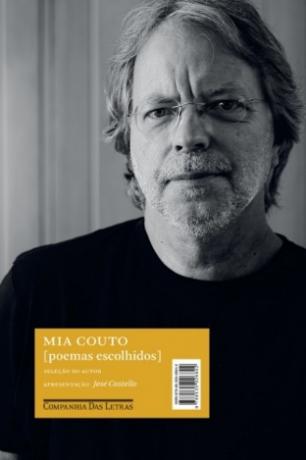 Mia Couto, na titulnej fotografii knihy Poemas Escolhas, ktorú vydalo vydavateľstvo Companhia das Letras.[2]