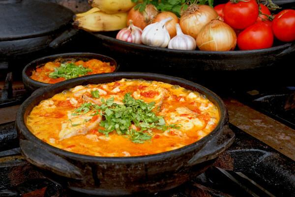 Capixaba moqueca is one of the typical dishes of Espírito Santo.