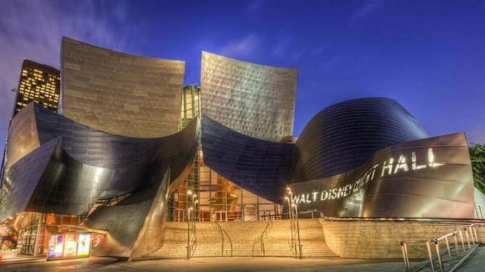 5 Most Impressive Theaters in the World