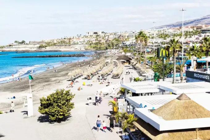 A bolygó legcsodálatosabb McDonald'sa a spanyol tengerparton található