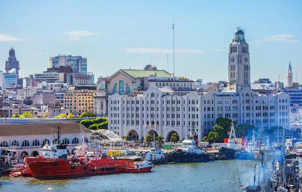 Vaade Uruguay pealinna Montevideo linnale.