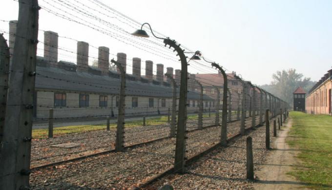 מחנה הריכוז אושוויץ