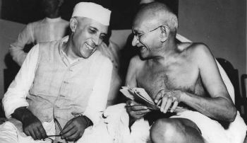 Нехру и Ганди
