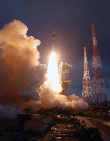 Lancering van de Chandrayaan-1-missie, een Indiase ruimtemissie die werd opgevolgd door Chandrayaan-2 en Chandrayaan-3.