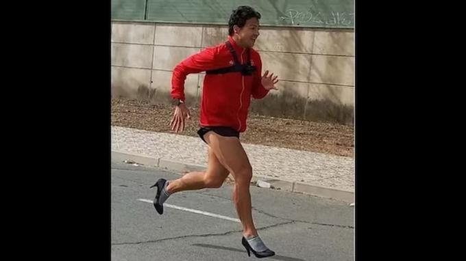 يركض الإسباني في الوثب العالي لمسافة 100 متر محطماً الرقم القياسي العالمي