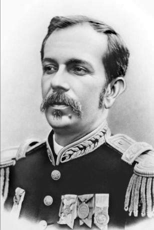 Floriano Peixoto var president i Brasil fra 1891 til 1894, og ble karakterisert som en autoritær president. [1]