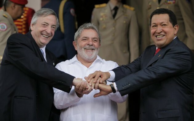 Néstor Kirchner, president van Argentinië, Lula en Hugo Chávez, van Venezuela, in 2006