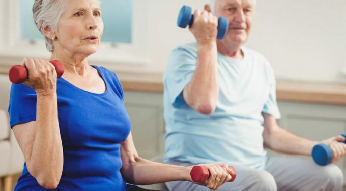 The practice of physical activities by the elderly ensures greater autonomy.