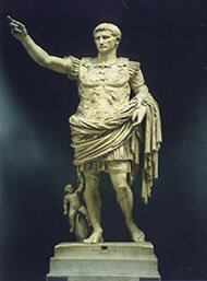 Statue av Augustus i Roma. 