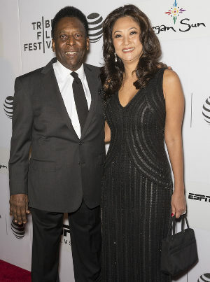 Pelé and his current wife, Marcia Aoki.5