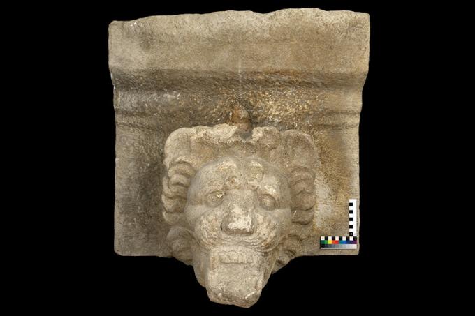 Researchers find intriguing lion head in ancient Greek city; look