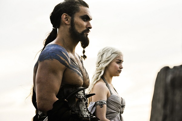 Jason Momoa가 연기 한 Khal Drogo는 Game of Thrones의 유명한 유목민 인 Dothraki의 주요 리더였습니다. 이 전사들은 중앙 아시아의 전설적인 몽골 인을 말합니다.