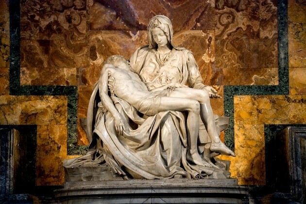 Sculptura Pietá a lui Michelangelo