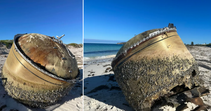 オーストラリアのビーチに「どこからともなく」現れた謎の物体を見る