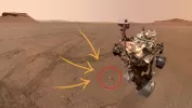 NASA robotu, Mars'ta alışılmadık ayrıntılarla bir selfie çekiyor