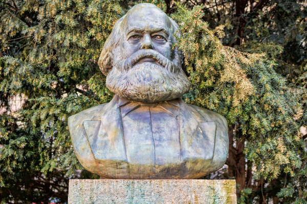 Karl Marx, jeden z teoretikov historického materializmu.