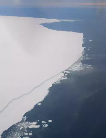Breaking of a colossal iceberg, larger than São Paulo, warns the scientific community