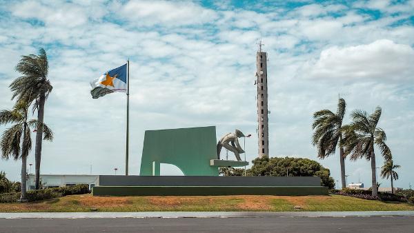 Monument till Garimpo i Boa Vista, huvudstad i Roraima.