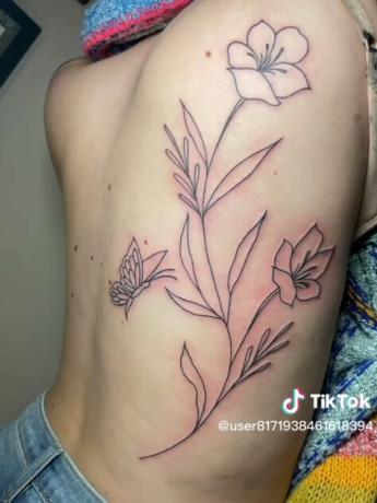 Žena pri pohľade na výsledok tetovania plače: „Nevyzerá to ako na fotke“
