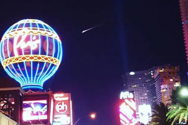 Správy o UFO v Las Vegas prinášajú nových svedkov