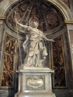 बर्निनीक द्वारा सेंट लॉन्गिन्हो की मूर्ति