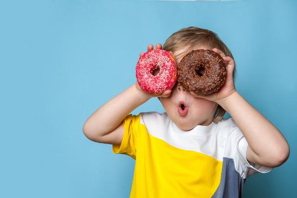  A gyermekkori elhízás összefüggésbe hozható a nem megfelelő étrenddel.